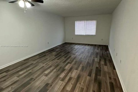 Copropriété à louer à Miami Gardens, Floride: 1 chambre, 67.82 m2 № 1968499 - photo 7