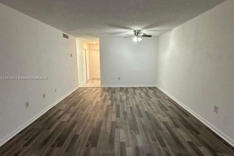 Copropriété à louer à Miami Gardens, Floride: 1 chambre, 67.82 m2 № 1968499 - photo 8
