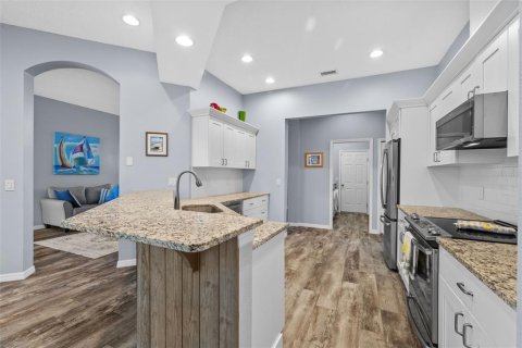 Casa en venta en New Port Richey, Florida, 4 dormitorios, 238.94 m2 № 1772136 - foto 25