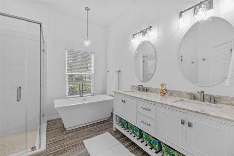 Casa en venta en New Port Richey, Florida, 4 dormitorios, 238.94 m2 № 1772136 - foto 16