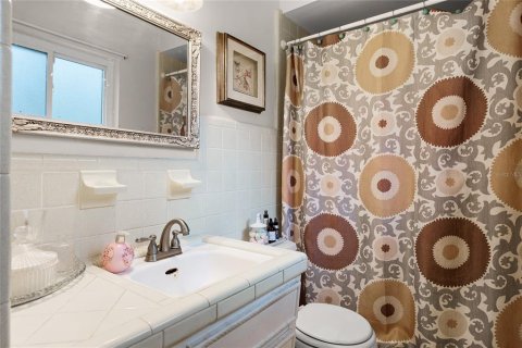 House in Orlando, Florida 3 bedrooms, 165.27 sq.m. № 1508410 - photo 16