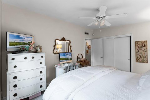 House in Orlando, Florida 3 bedrooms, 165.27 sq.m. № 1508410 - photo 15