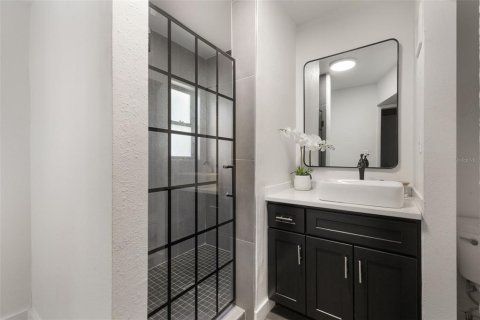 House in Orlando, Florida 4 bedrooms, 141.21 sq.m. № 1782152 - photo 9