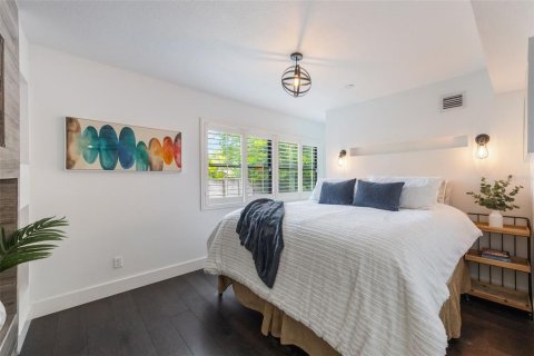 House in Orlando, Florida 4 bedrooms, 141.21 sq.m. № 1782152 - photo 7