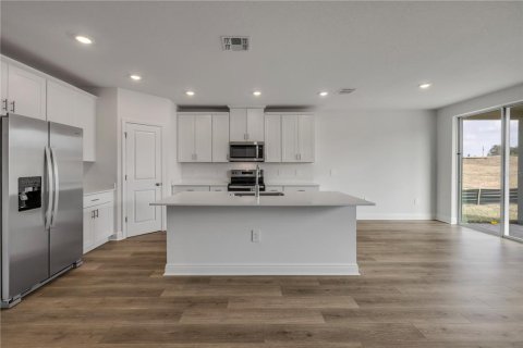 Villa ou maison à vendre à Lady Lake, Floride: 4 chambres, 184.69 m2 № 2142349 - photo 6