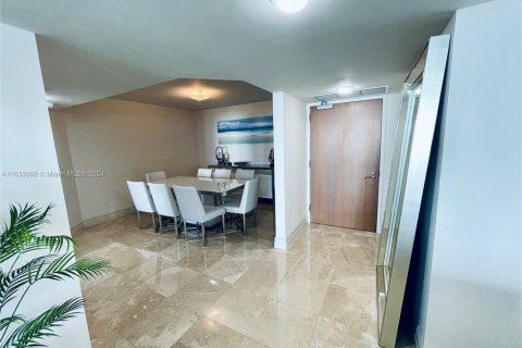Copropriété à louer à Sunny Isles Beach, Floride: 2 chambres, 149.02 m2 № 1703676 - photo 8
