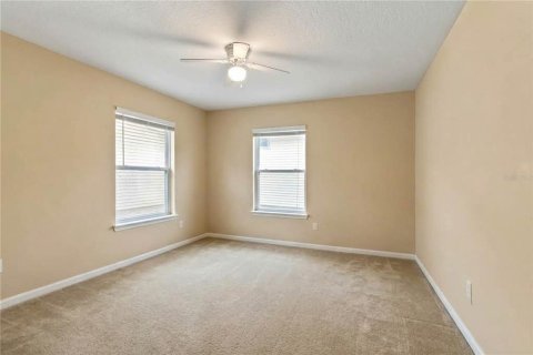 Townhouse in Tampa, Florida 3 bedrooms, 163.88 sq.m. № 2379639 - photo 11