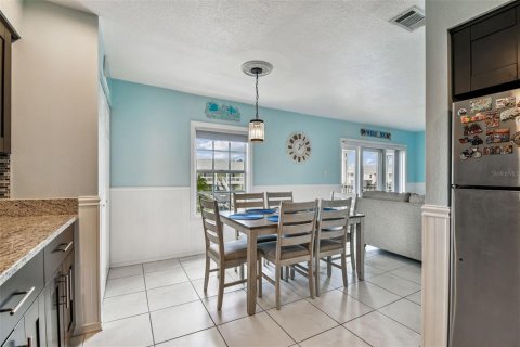 Condominio en venta en Saint Petersburg, Florida, 2 dormitorios, 76.64 m2 № 2223807 - foto 17