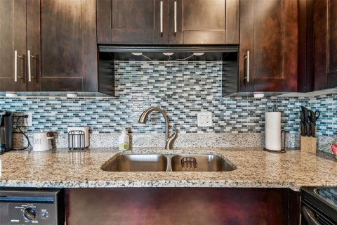Condominio en venta en Saint Petersburg, Florida, 2 dormitorios, 76.64 m2 № 2223807 - foto 18