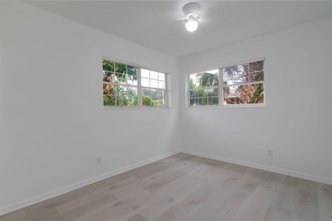 House in Stuart, Florida 4 bedrooms, 146.79 sq.m. № 2086685 - photo 21