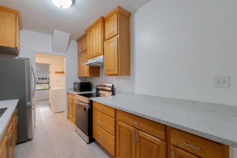 House in Stuart, Florida 4 bedrooms, 146.79 sq.m. № 2086685 - photo 14