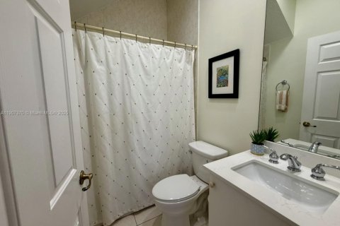 Снять в аренду таунхаус в Дейви, Флорида 3 спальни, 172.33м2, № 1964539 - фото 14