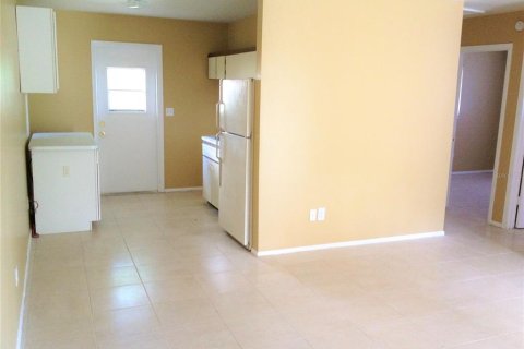 Apartamento en alquiler en Bradenton, Florida, 2 dormitorios, 67.63 m2 № 1899713 - foto 4