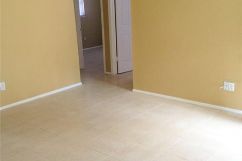 Apartamento en alquiler en Bradenton, Florida, 2 dormitorios, 67.63 m2 № 1899713 - foto 6