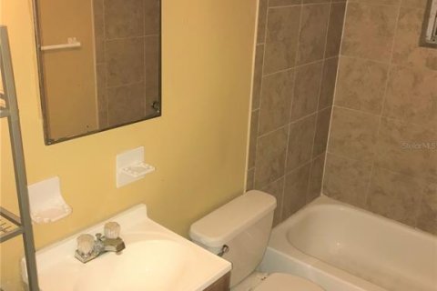 Apartamento en alquiler en Bradenton, Florida, 2 dormitorios, 67.63 m2 № 1899713 - foto 8