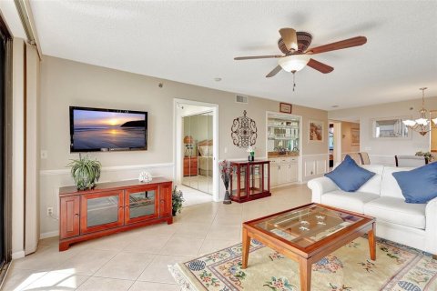 Condominio en venta en Hutchinson Island South, Florida, 2 dormitorios, 116.22 m2 № 1583689 - foto 15