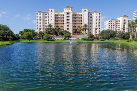 Condo in New Smyrna Beach, Florida, 4 bedrooms № 2149433 - photo 8