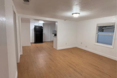 House in Winter Garden, Florida 2 bedrooms, 84.91 sq.m. № 1536725 - photo 6