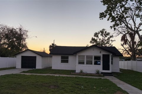House in Winter Garden, Florida 2 bedrooms, 84.91 sq.m. № 1536725 - photo 16