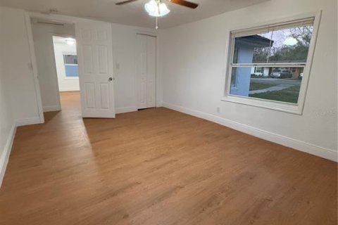 House in Winter Garden, Florida 2 bedrooms, 84.91 sq.m. № 1536725 - photo 12