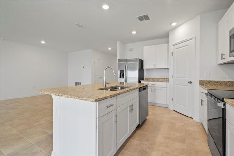 Casa en alquiler en Kissimmee, Florida, 4 dormitorios, 171.68 m2 № 1754821 - foto 7