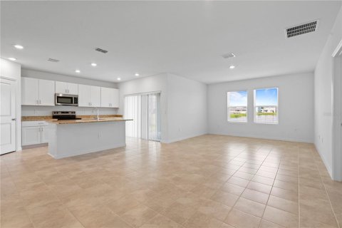Casa en alquiler en Kissimmee, Florida, 4 dormitorios, 171.68 m2 № 1754821 - foto 10