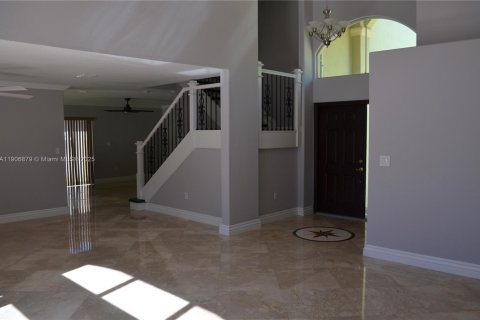 Villa ou maison à vendre à Pembroke Pines, Floride: 3 chambres, 205.5 m2 № 1963292 - photo 3