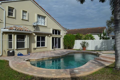 Villa ou maison à vendre à Pembroke Pines, Floride: 3 chambres, 205.5 m2 № 1963292 - photo 15