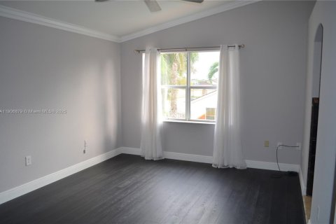 Villa ou maison à vendre à Pembroke Pines, Floride: 3 chambres, 205.5 m2 № 1963292 - photo 9