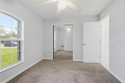 Villa ou maison à vendre à Deltona, Floride: 3 chambres, 112.5 m2 № 2415347 - photo 20