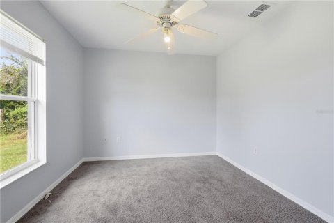 Villa ou maison à vendre à Deltona, Floride: 3 chambres, 112.5 m2 № 2415347 - photo 23
