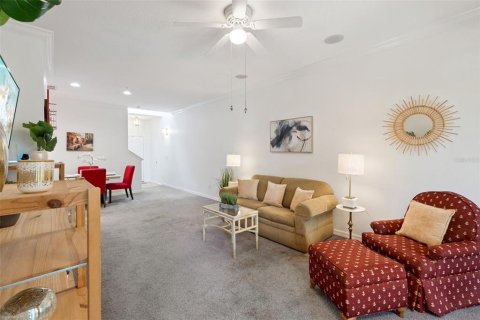 Townhouse in Windermere, Florida 3 bedrooms, 153.01 sq.m. № 2142779 - photo 9