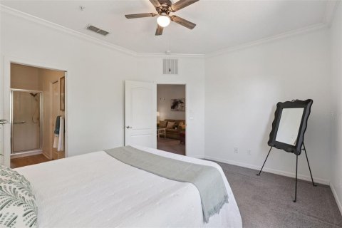 Townhouse in Windermere, Florida 3 bedrooms, 153.01 sq.m. № 2142779 - photo 12