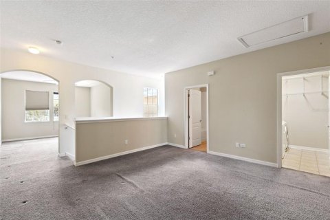 Townhouse in Windermere, Florida 3 bedrooms, 153.01 sq.m. № 2142779 - photo 15