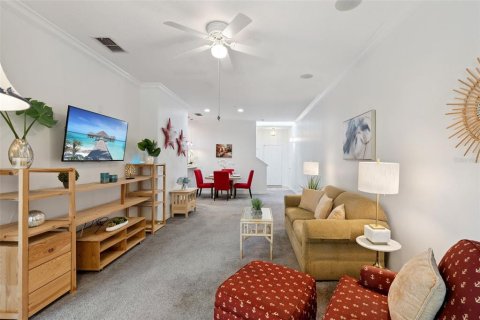 Townhouse in Windermere, Florida 3 bedrooms, 153.01 sq.m. № 2142779 - photo 7