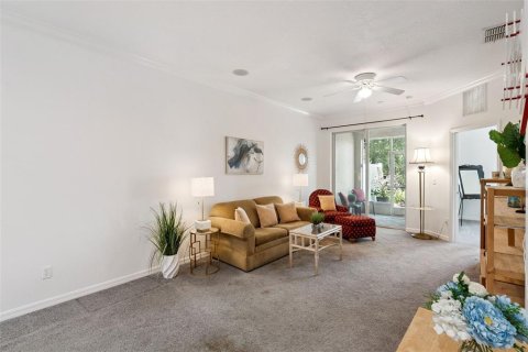 Townhouse in Windermere, Florida 3 bedrooms, 153.01 sq.m. № 2142779 - photo 8