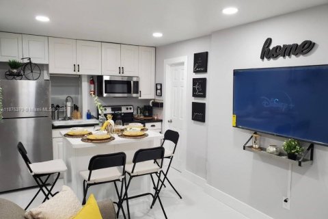 Propiedad comercial en venta en Hollywood, Florida, 193.79 m2 № 1920570 - foto 9