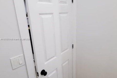 Propiedad comercial en venta en Hollywood, Florida, 193.79 m2 № 1920570 - foto 21