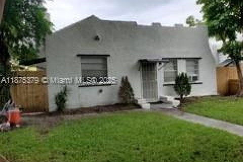 Propiedad comercial en venta en Hollywood, Florida, 193.79 m2 № 1920570 - foto 4