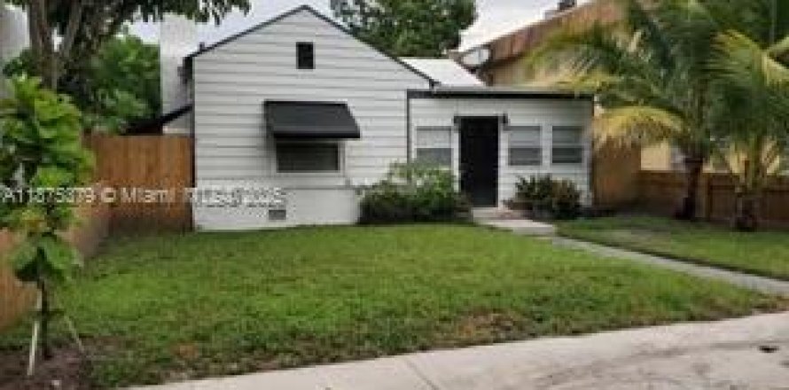 Propiedad comercial en Hollywood, Florida 193.79 m2 № 1920570