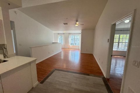 Condominio en alquiler en Orlando, Florida, 2 dormitorios, 96.8 m2 № 2103587 - foto 5