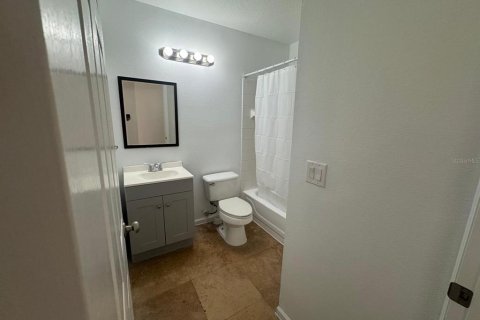 Condominio en alquiler en Orlando, Florida, 2 dormitorios, 96.8 m2 № 2103587 - foto 16