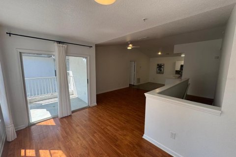 Condominio en alquiler en Orlando, Florida, 2 dormitorios, 96.8 m2 № 2103587 - foto 6