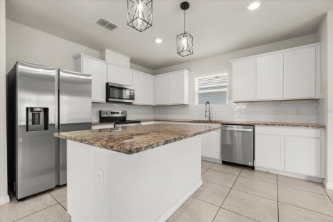 Casa en venta en Kissimmee, Florida, 4 dormitorios, 202.34 m2 № 1900715 - foto 5