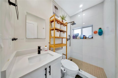 Propiedad comercial en venta en Miami Beach, Florida, 247.86 m2 № 1742205 - foto 17