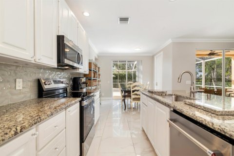 House in Wellington, Florida 5 bedrooms, 320.61 sq.m. № 2429721 - photo 21