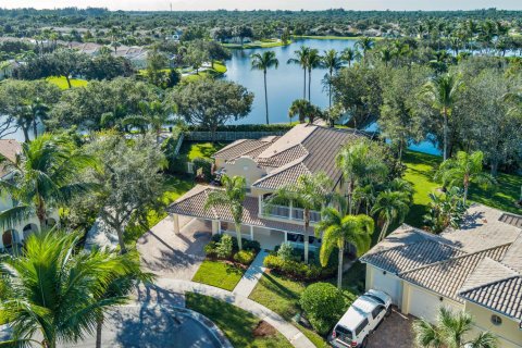 House in Wellington, Florida 5 bedrooms, 320.61 sq.m. № 2429721 - photo 3