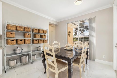 House in Wellington, Florida 5 bedrooms, 320.61 sq.m. № 2429721 - photo 23