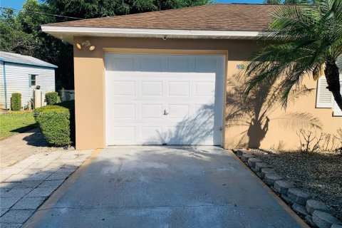 Casa en venta en Lake Placid, Florida, 4 dormitorios, 162.11 m2 № 2169485 - foto 5
