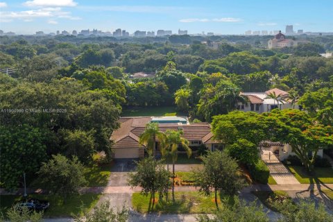 Купить виллу или дом в Корал-Гейблс, Флорида 3 спальни, 267.37м2, № 1971153 - фото 7